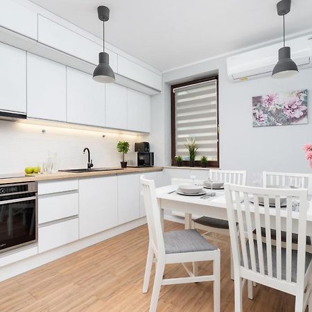 Apartments Cystersow Cracow By Noclegi Renters Krakow Ngoại thất bức ảnh
