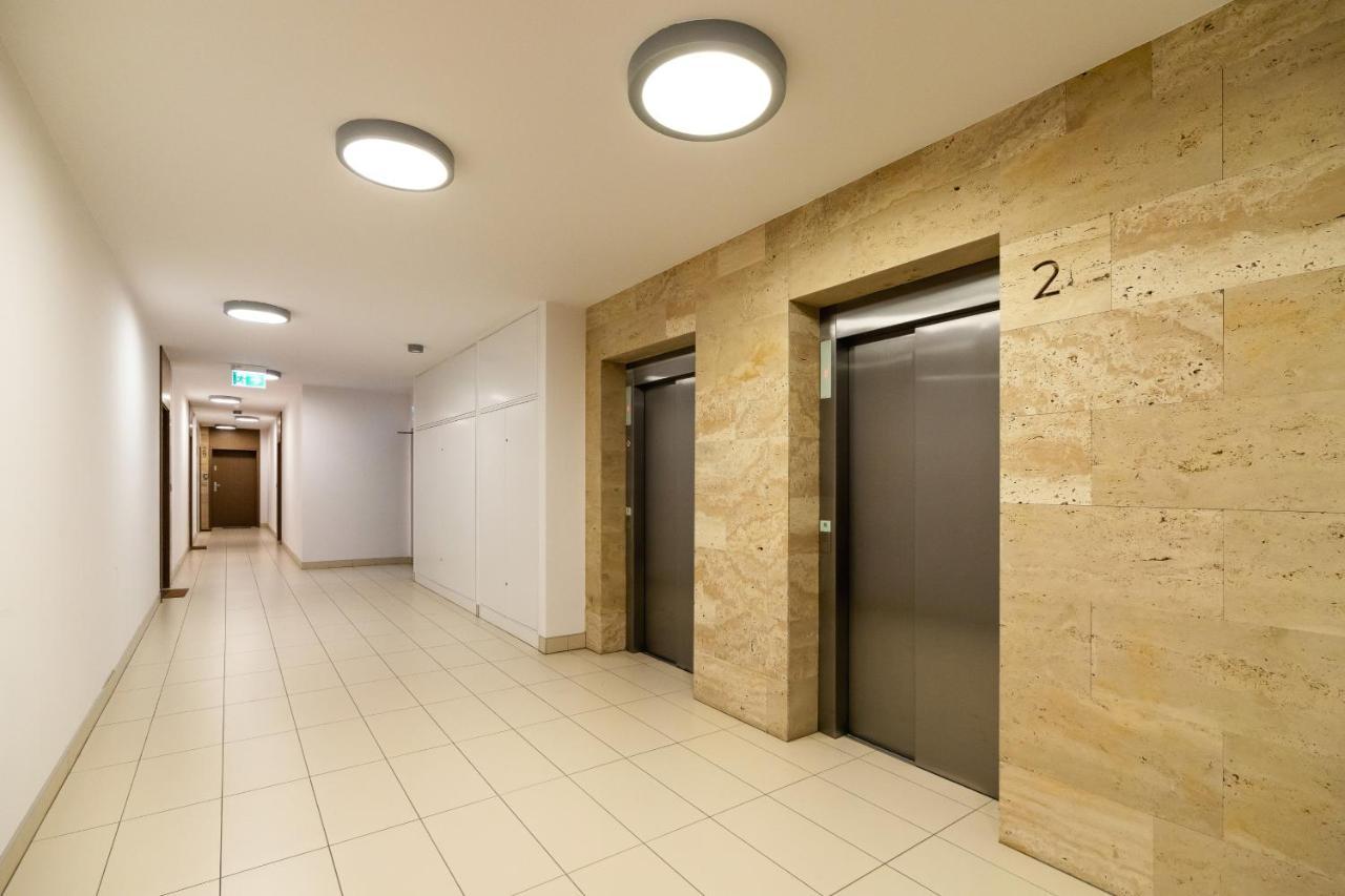 Apartments Cystersow Cracow By Noclegi Renters Krakow Ngoại thất bức ảnh
